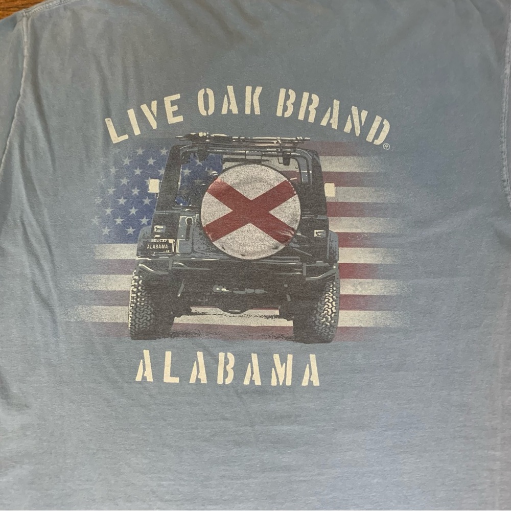 Live Oak Brand Alabama Tee T-Shirt w/ Jeep & Flags
Men’s Teen Large
Super Soft